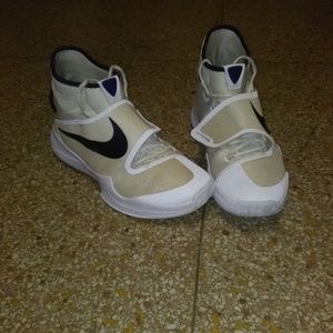 Nike Zom Hyperrev 2016 Size 12 Men's